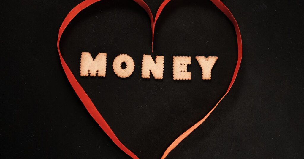 Value Money Spoils Relationship Quotes (2)